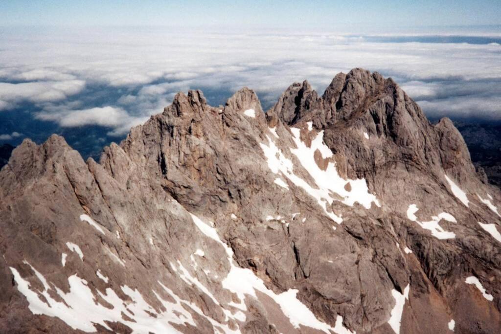 Aire De Montana - Estupendas Vistas A Los Picos Baro  외부 사진